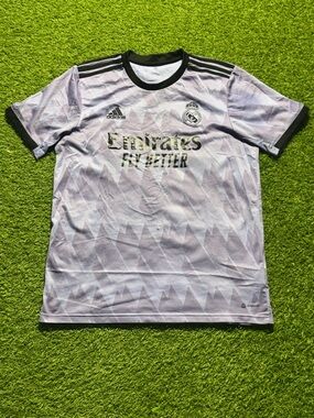 Real Madrid 22/23 Away Jersey Men’s Size L